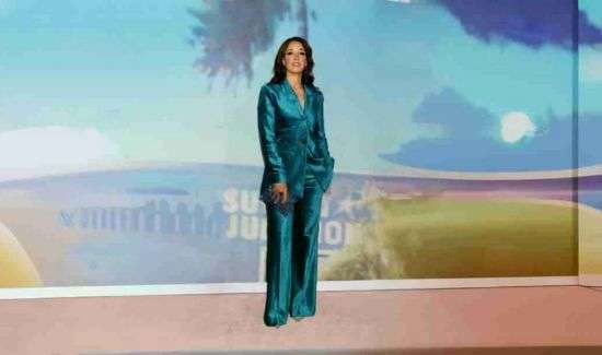 rihanna oversized blazer